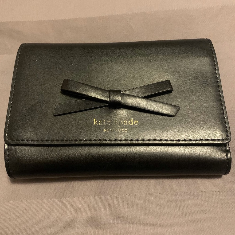 Kate Spade wallet w/bow detail